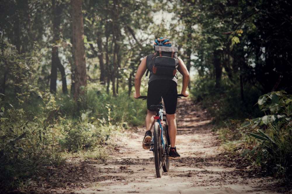 ciclista-em-dia-de-sol-min.jpg